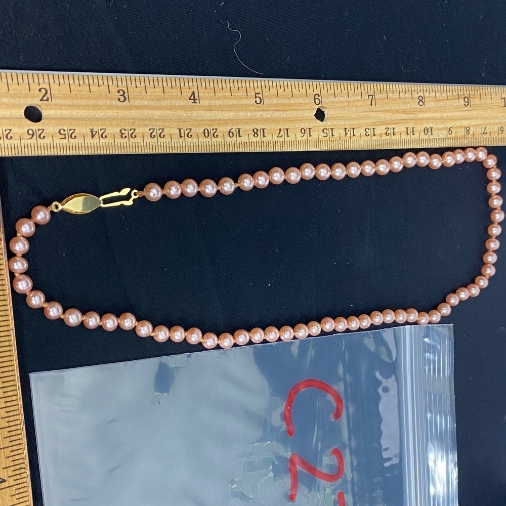Pink Pearl Necklace Strand Gold Tone Clasp Classic Elegant‎ Jewelry